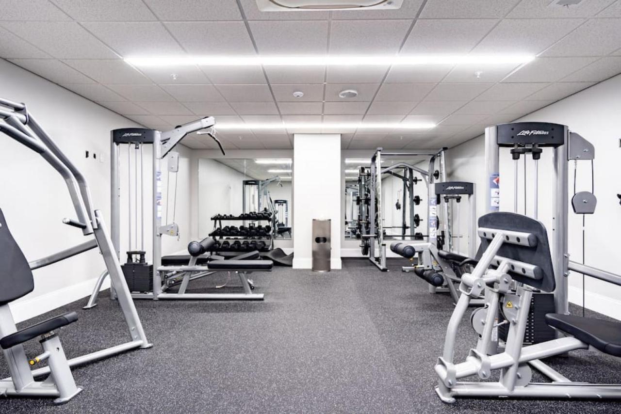 Hostwise Stays - The Washington At Chatham - Free Parking, Private Gym, Skyline Views! بيتسبرغ المظهر الخارجي الصورة